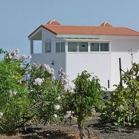 Beautiful In Arico With Garden Apartmán