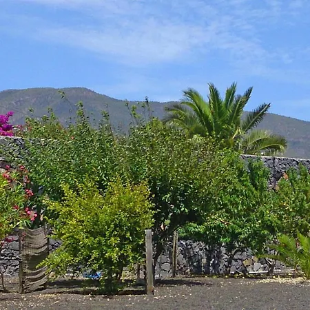 Apartmán Beautiful In Arico With Garden La Degollada